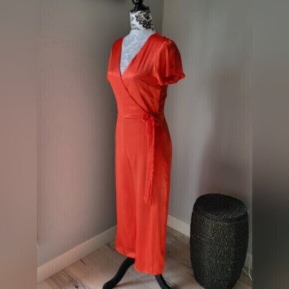Anthropologie Red Satin Jumpsuit New Size XS - Picture 4 of 16